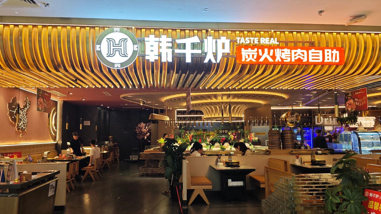坐落于新北区核心商圈的新北万达广场，早已不只是一座简单的商业综合体。它扎根在龙城