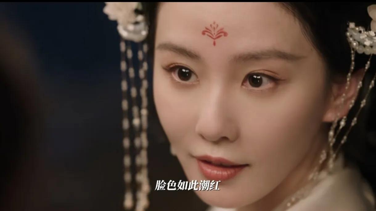 刘诗诗新剧刘诗诗主演的古装剧《淮水竹亭》在爱奇艺开播啦！该剧改编自国漫《狐妖小红