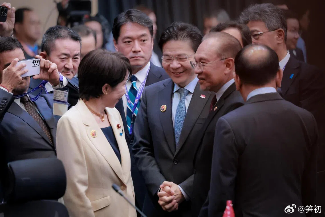 “鬼迷日眼” VS “孝容可掬” 