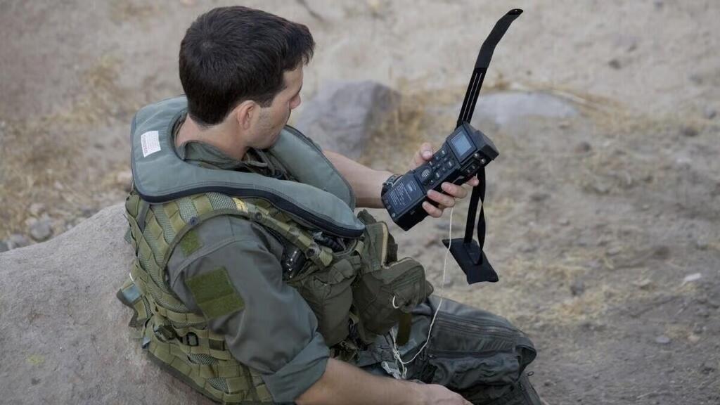 美军最近这场营救，最绝的不是特种兵如何天降，而是美国空军竟然把自己飞行员藏身处的