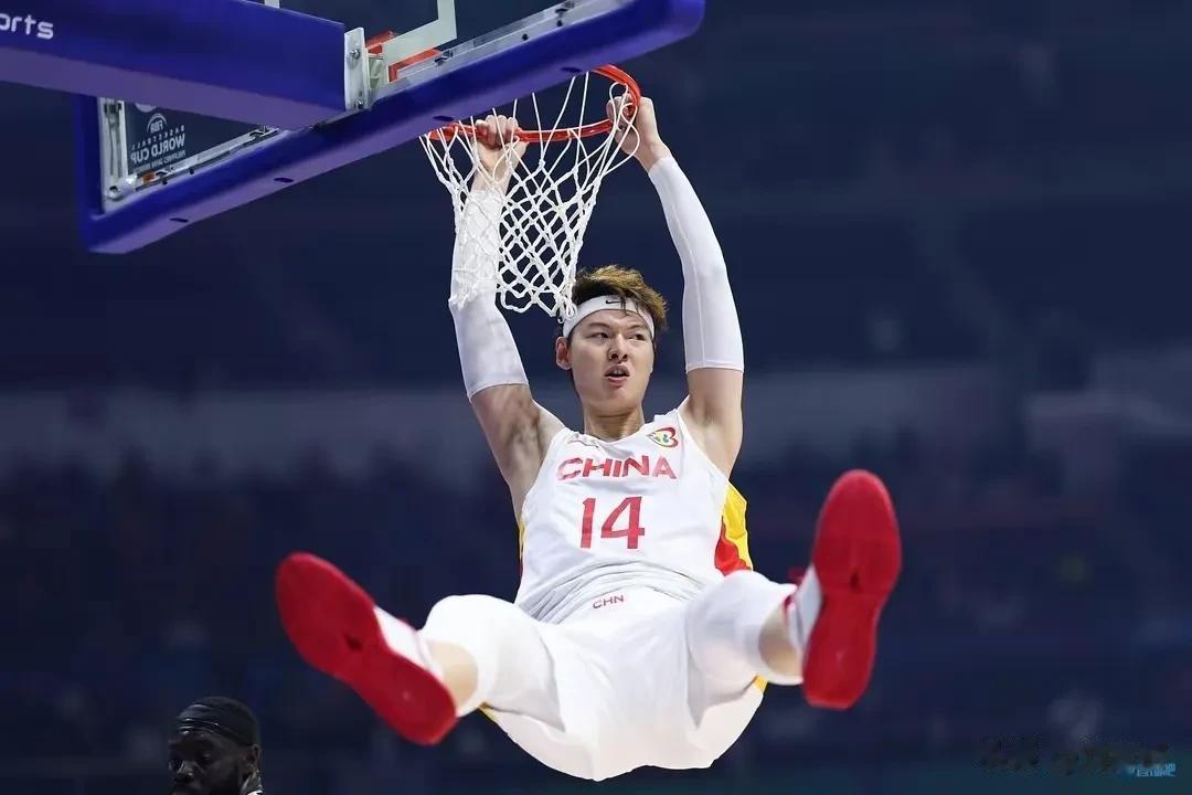 王哲林真乃中国男篮的反向奇兵。

只要他不上场，中国男篮就击败安哥拉，终止了连败