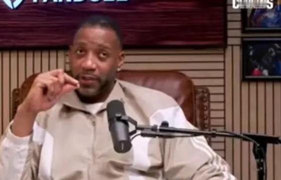 麦迪信口雌黄啊！
 
火箭名宿麦迪最近在一档节目里聊起MVP争夺战，一番话直接引