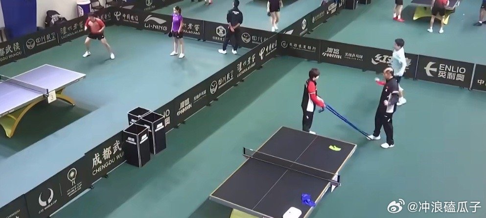 林诗栋蒯曼赛前热身训练加油！期待比赛😎 