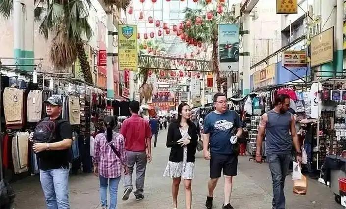 这个国家快被中国“买”下了！10个移民中就有9个中国人
在地中海的中心位置，藏着