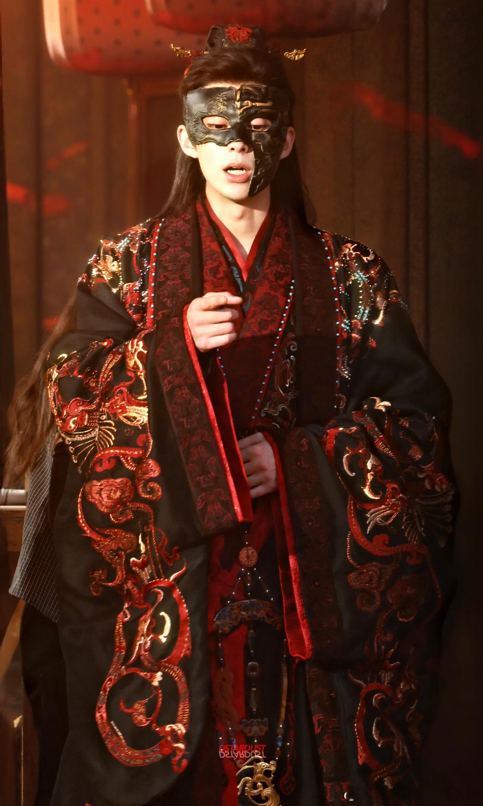 王鹤棣❤️王鹤棣宋潜机 🆔王鹤棣，褪去浮华，沉淀本心，在自己的领域里，慢慢发光