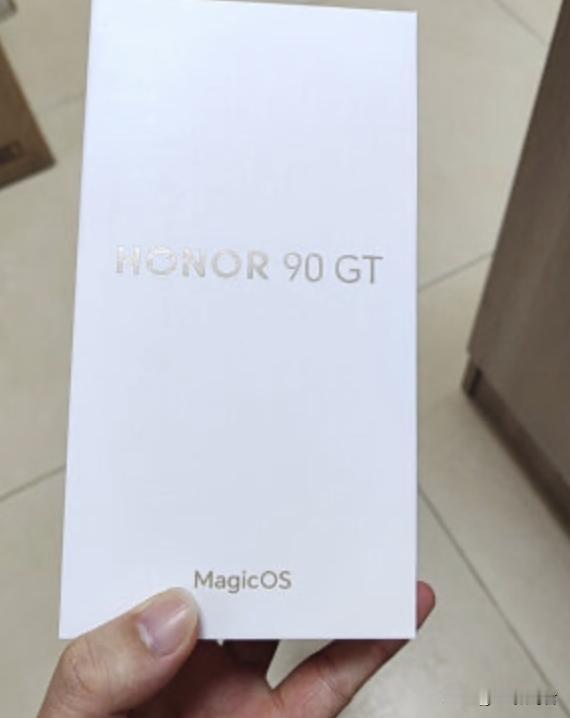 两千元这个价位推荐荣耀90GT不会反对吧
     两千元到三千元这个档位有什么