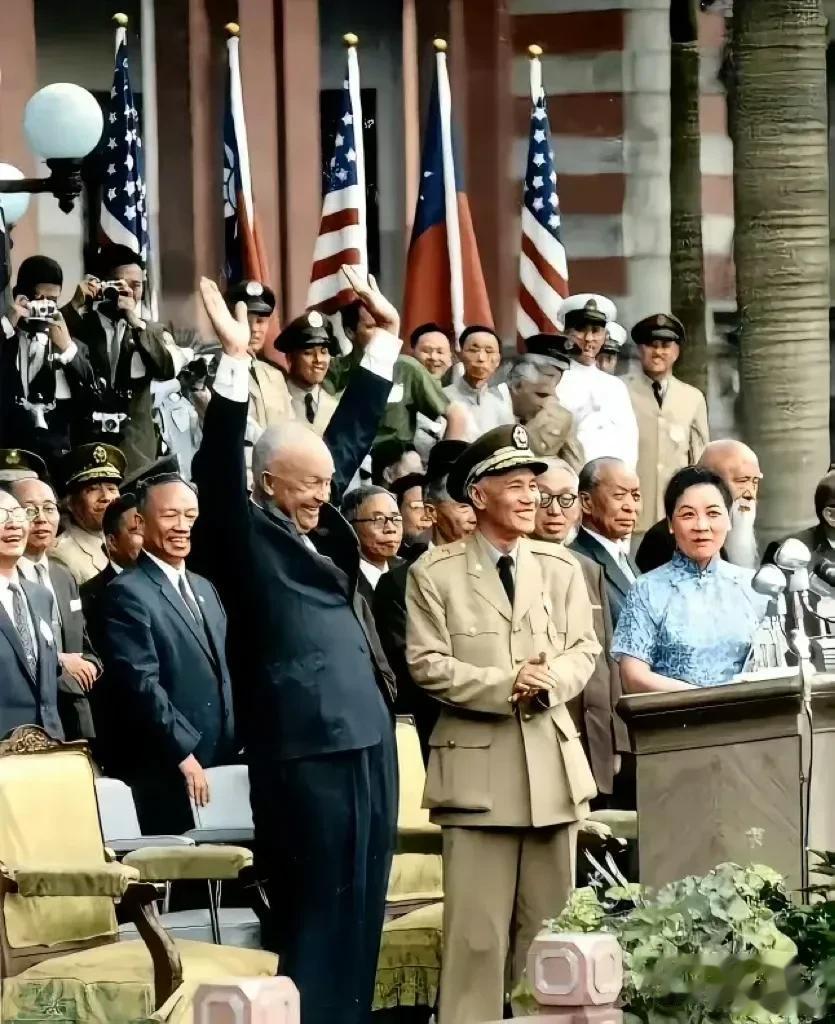 1960年，时任美国总统艾森豪访台，成为至今唯一访问台湾的任上美国总统，当时台湾