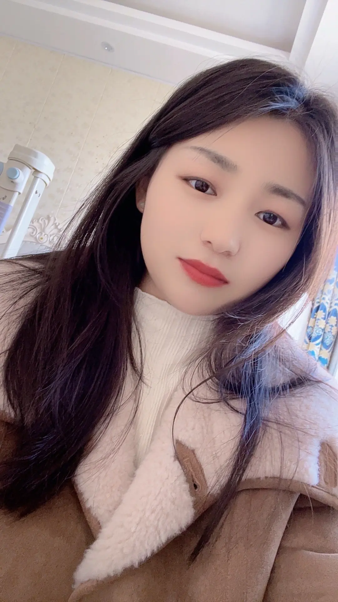 人生是用来体验的，不是用来演绎完美的，慢慢接受自己的不完美，希望大家都...