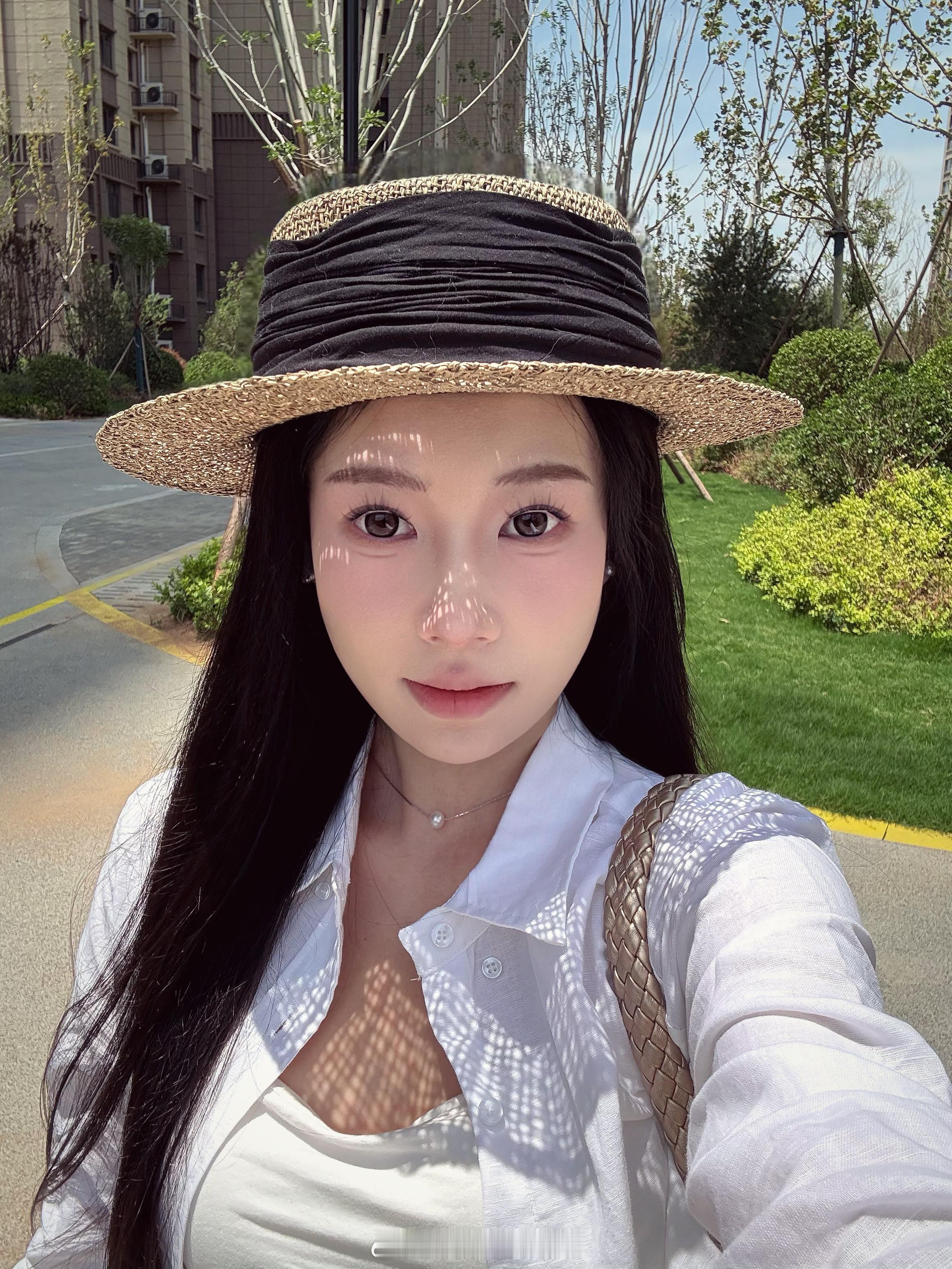 出门闺蜜们 猜猜我去干啥[老师爱你] ​​​
