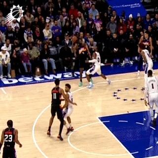 就那个击地传球！看得我一激灵。

歇了整整33场，杰伦-格林回来了！

首节剩最