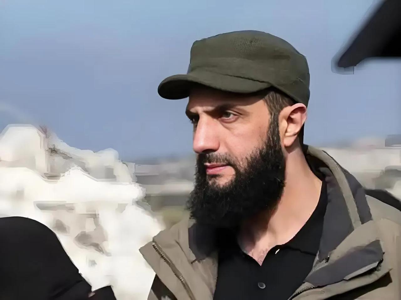 当卖国的，有可能是叙利亚戈兰高地出生的犹太人。

很多信息越来越清晰了，反叛军的