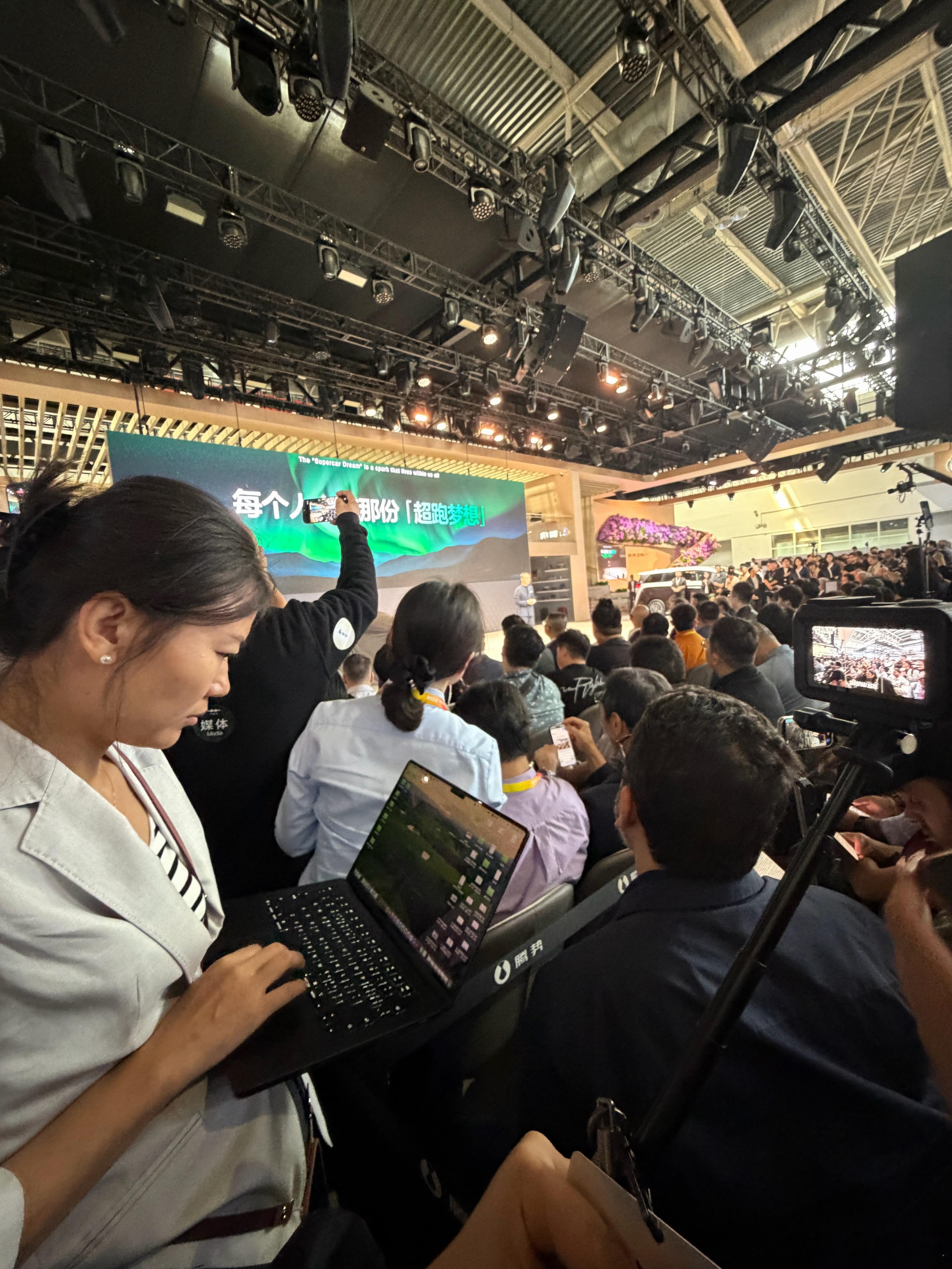 车展上最牛马的一批人出现了 