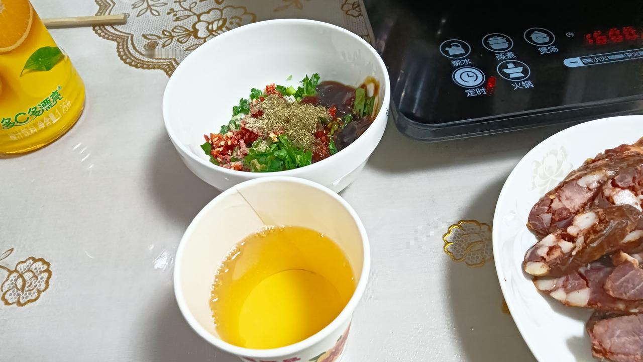 学会做一个无情的旁观者
而不是愚蠢的拯救者
才是做人最大的清醒[比心]
.
人 