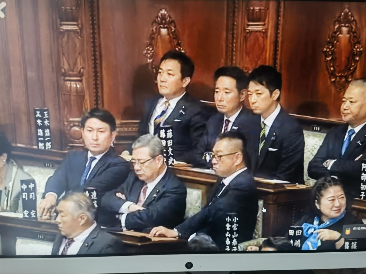 日本在野党一盘散沙，痛失夺权的大好机会！
      日本在野党确实因为未能有效