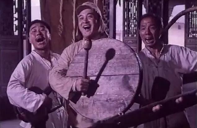 魏宗万生平回顾 6月1日，演员魏宗万去世，来回顾这位老艺术家的生平⬇️1938年