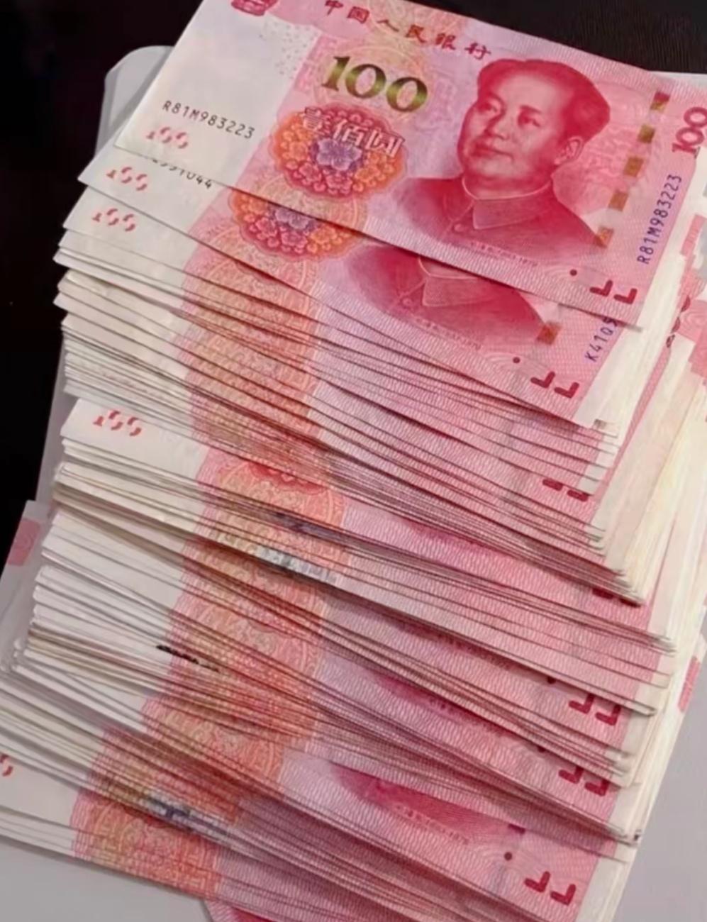 很多人不服气，觉得血脉亲情，打断骨头还连着筋，关键时刻不帮一把还叫亲人吗？
其实