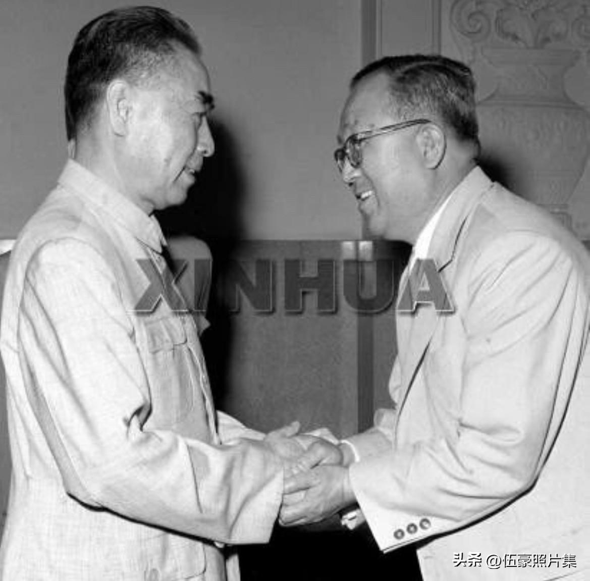 【周总理历史上的今天——6月28日】
1963年6月28日，下午，周恩来接见以院