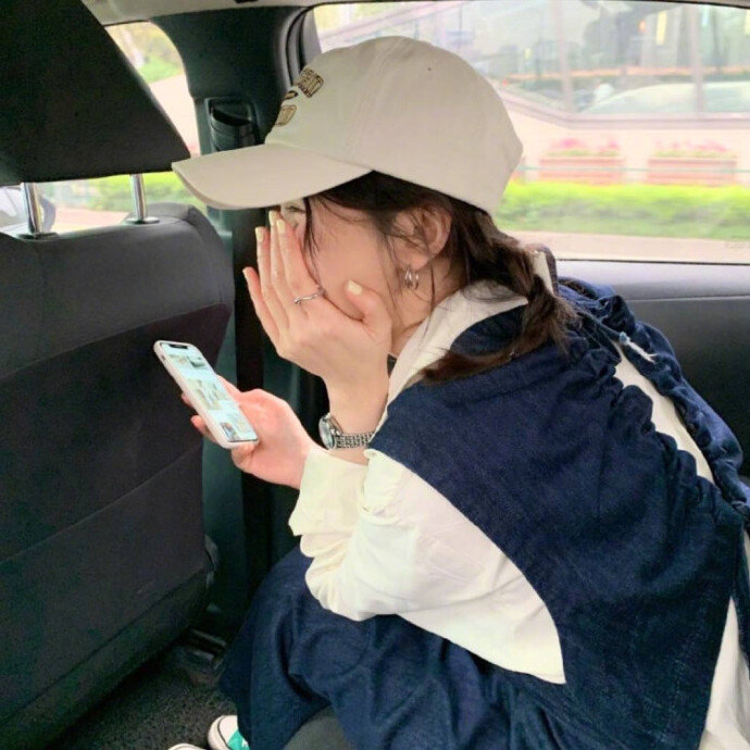 喜欢一个人的时候会想什么？会想以后。 