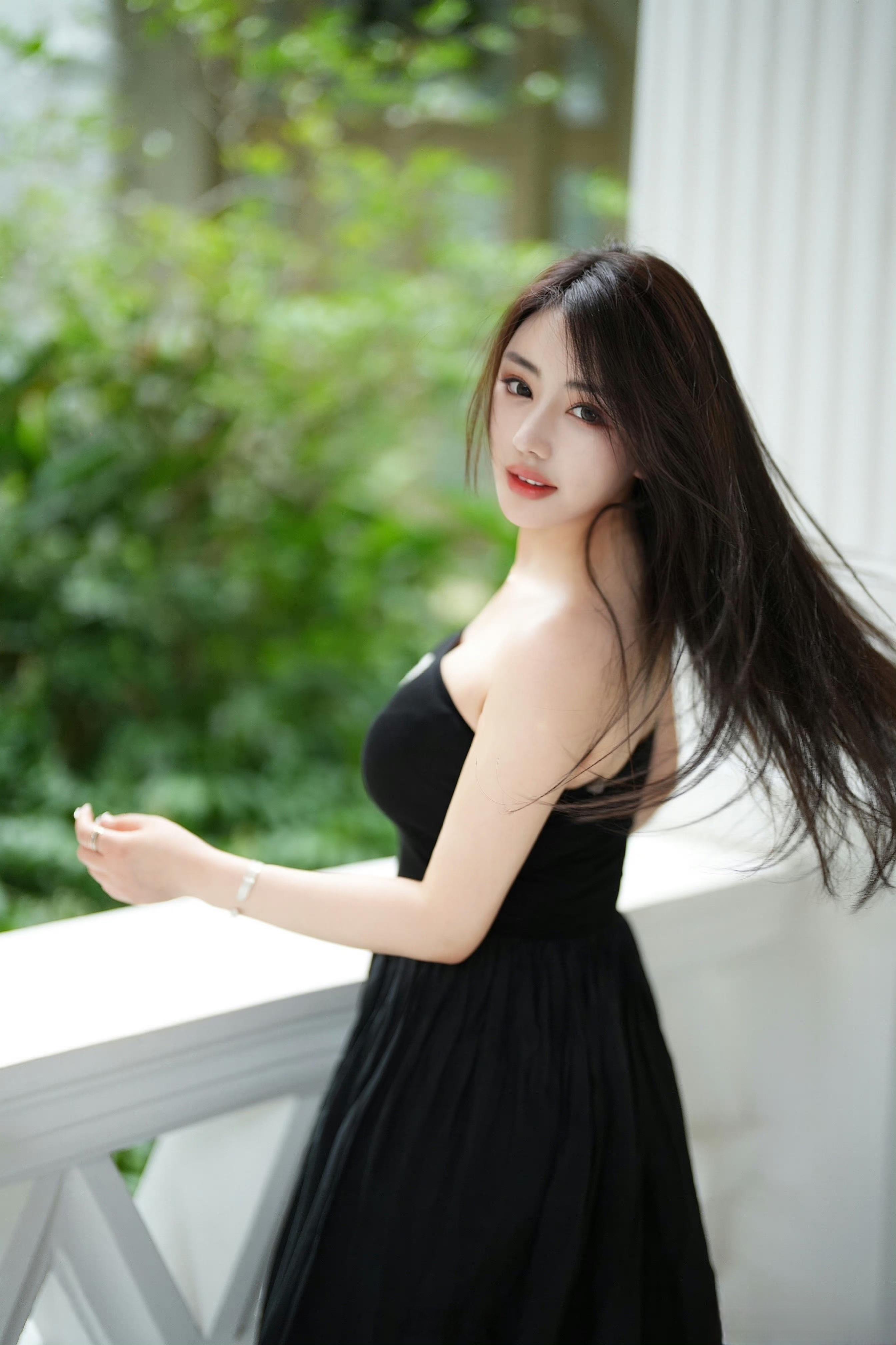游园的小姐姐 ​​​