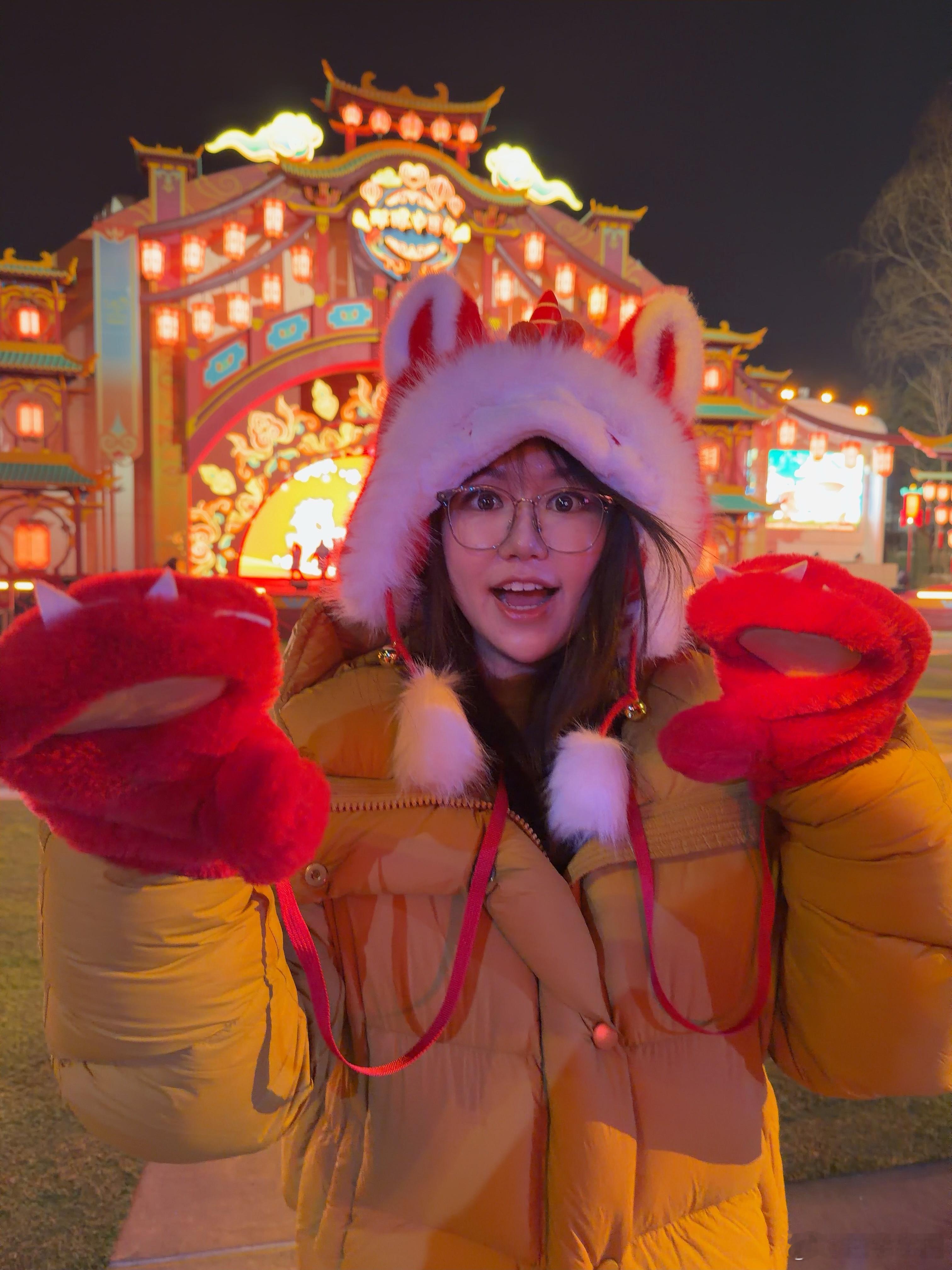 大年三十给互联网家人们拜年啦🧨祝大家日富一日，年富一年新的一年身体健康、事事顺