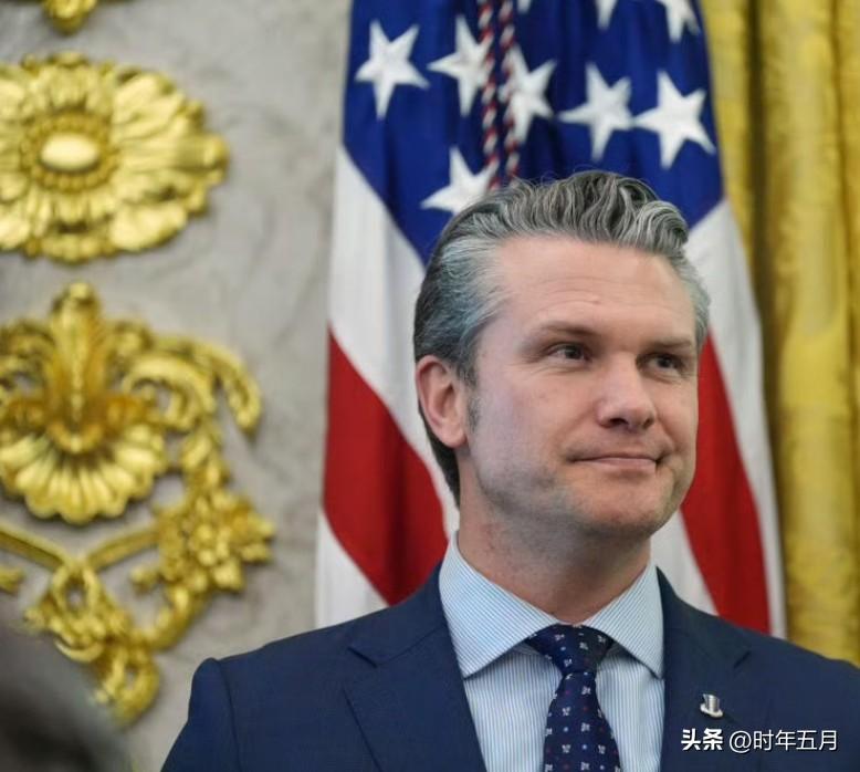 美国专家：

皮特·赫格塞特不光是在模糊政教界限——他把五角大楼变成了圣战的指挥