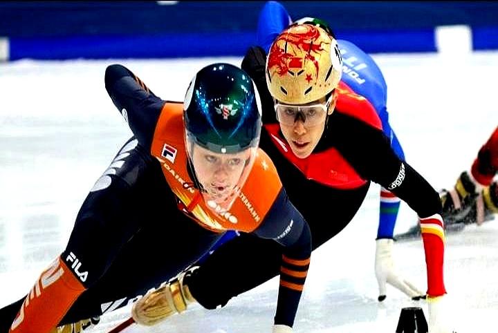 奥运会上，第五名比冠军快了整整3秒。
 

2026年冬奥会，短道速滑混合接力。