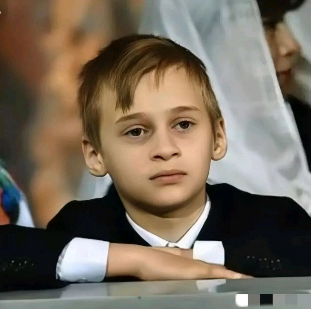 卡巴耶娃未婚生子，面对记者只说，“孩子父亲是个值得尊重的人。”孩子们一直很神秘，