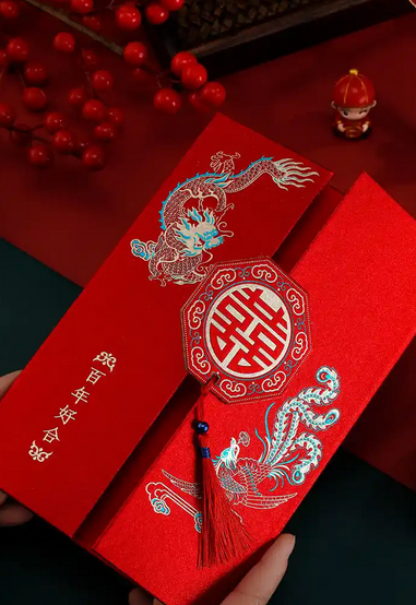 【多省公布去年结婚登记数据】目前，多省份公布了去年结婚登记数据。根据上海市民政局