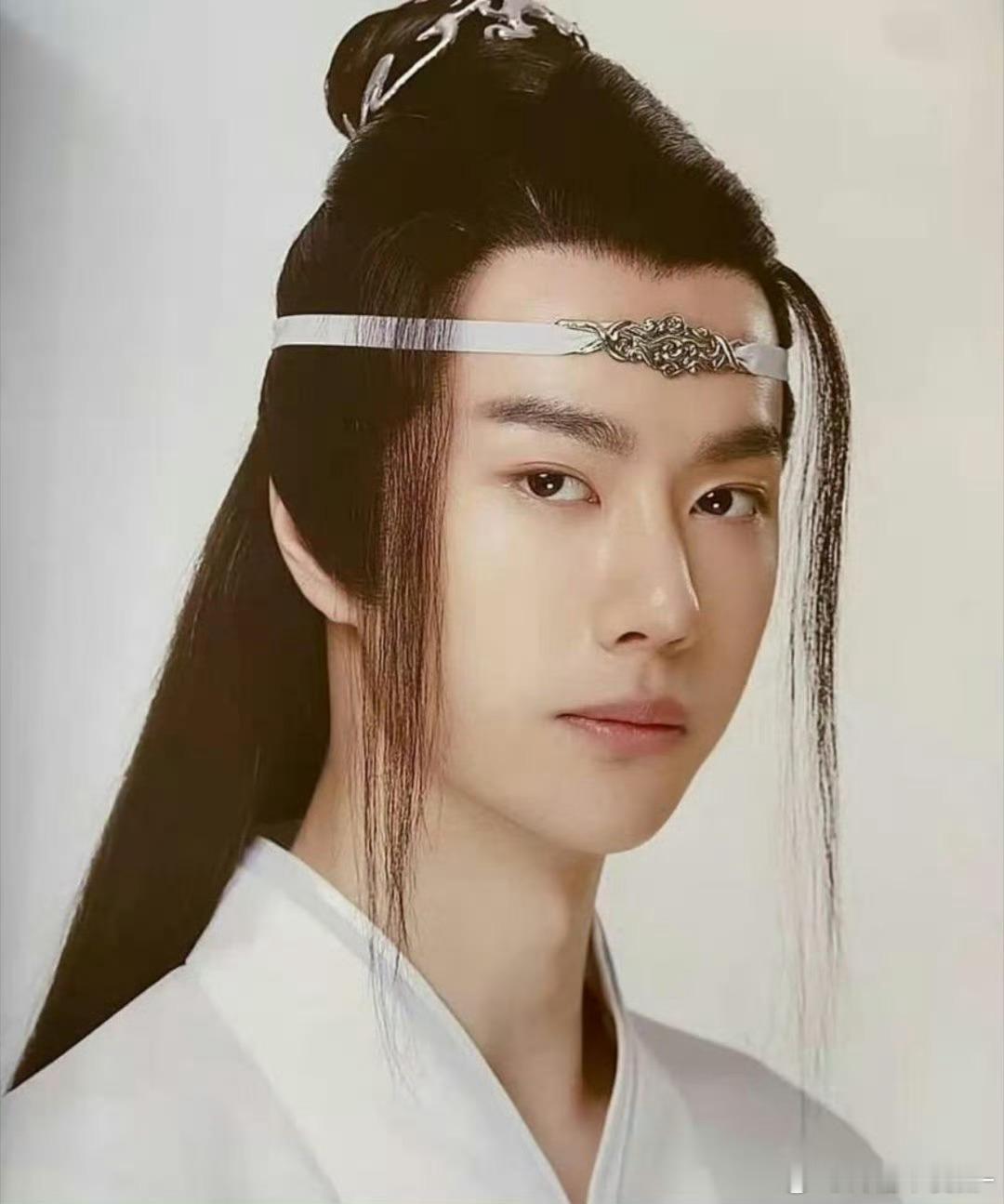 卧槽 这两张照片没见过啊啊啊啊 是真的太子妃妃啊🥺🤲 ​​​