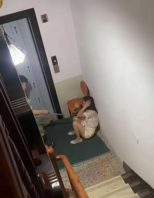 碰到这种情况怎么办？该不该挺身而出，还是直接报警？