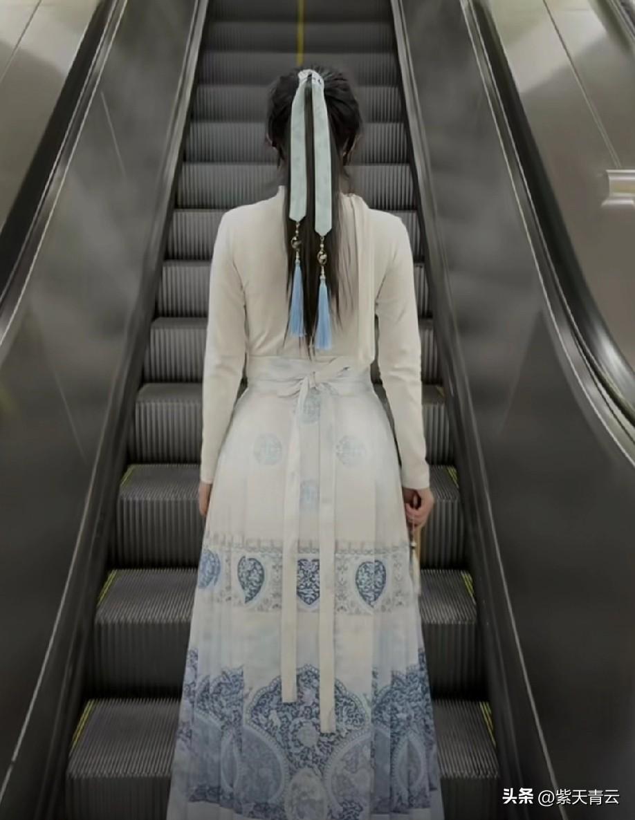 人这一生，最重要的是不放弃自己！

环境会变、命运会难、人心会凉，但只要你不放弃