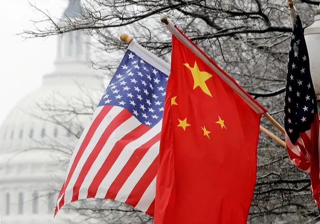 为何中国不希望美国倒下？说出来可能不信，要是美国真完蛋了，中国可就头疼了。这么说