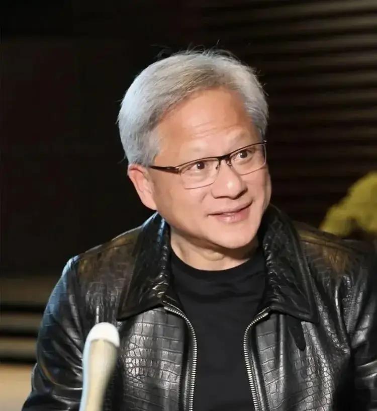 63岁，身家9000亿，全球最富的那批人之一。但最近半年，他赶的场子比刚出道的选