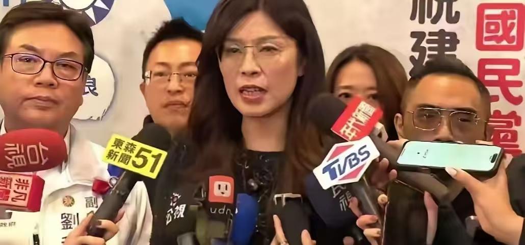 在台湾省流传着一句话，5个卢秀燕、10个韩国瑜、30个侯友宜不如一个郑丽文，最近