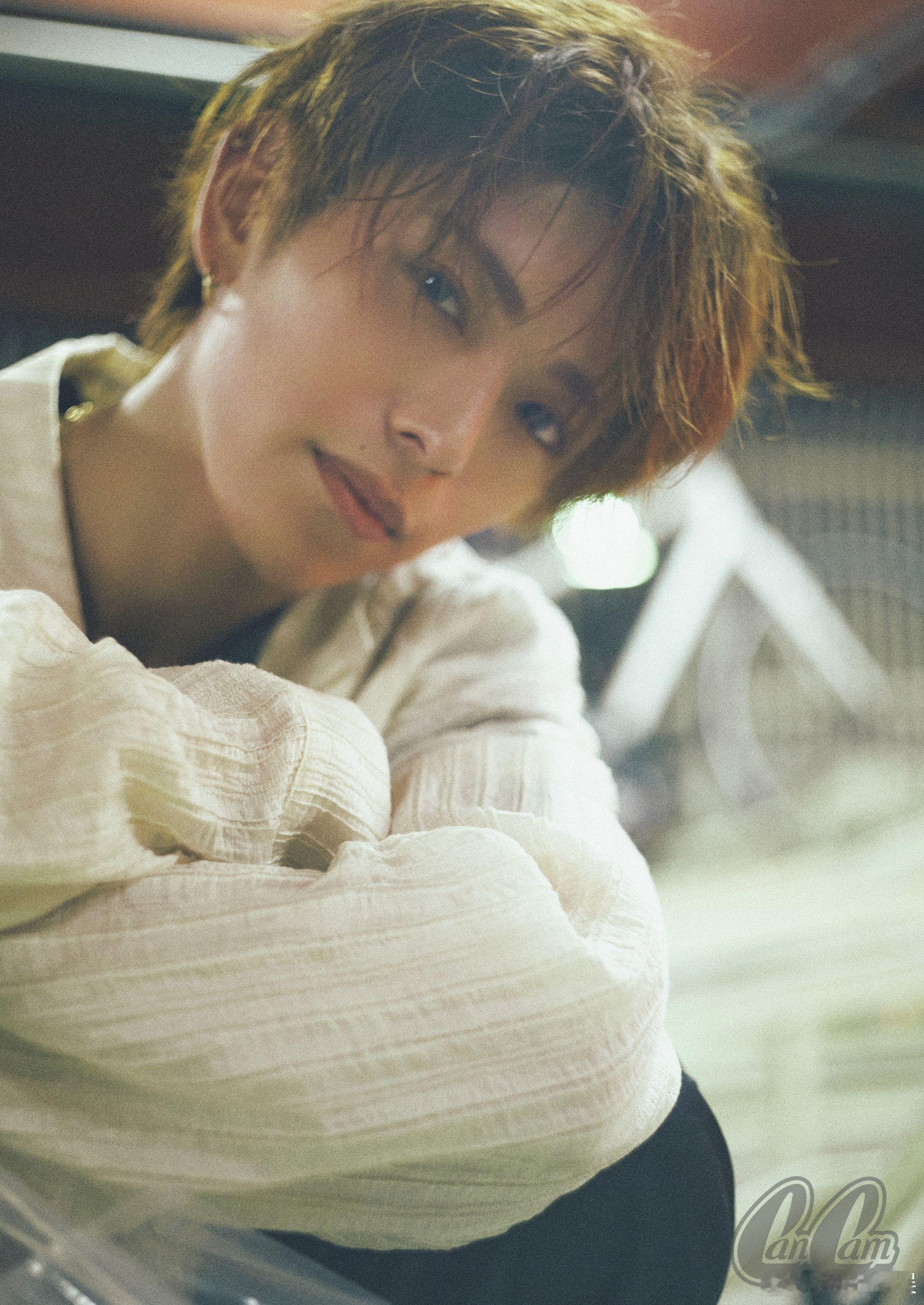 深田龙生 将首次登上杂志《CanCam》6月号的封面。 