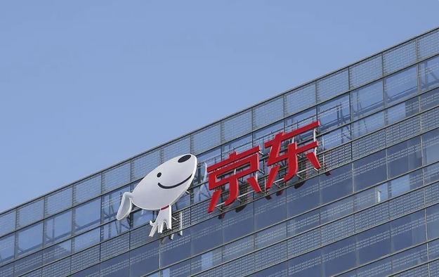到底谁是时代的周扒皮？

外卖骑手作为顾客和商家的重要桥梁，一头连着社会，一头连
