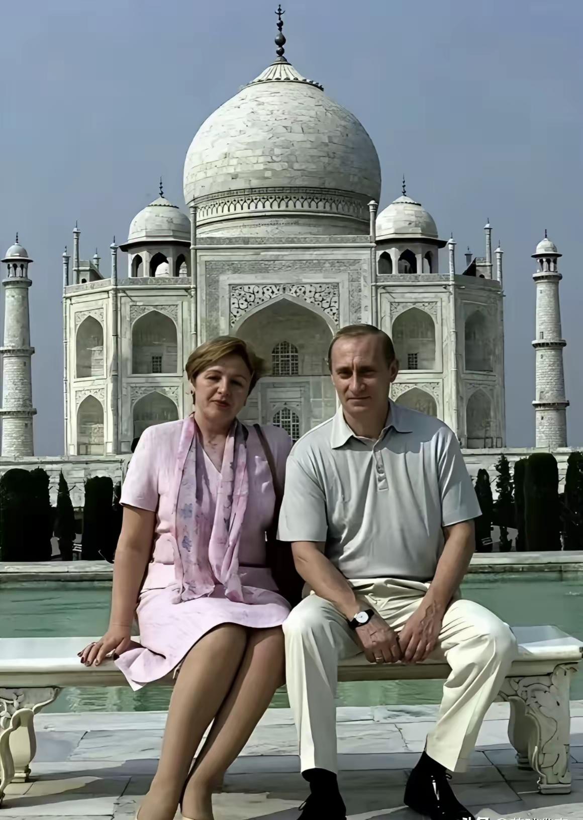 72岁普京突然官宣“在恋爱”！
这波铁汉柔情才是真通透啊！
谁能想到，严肃

到