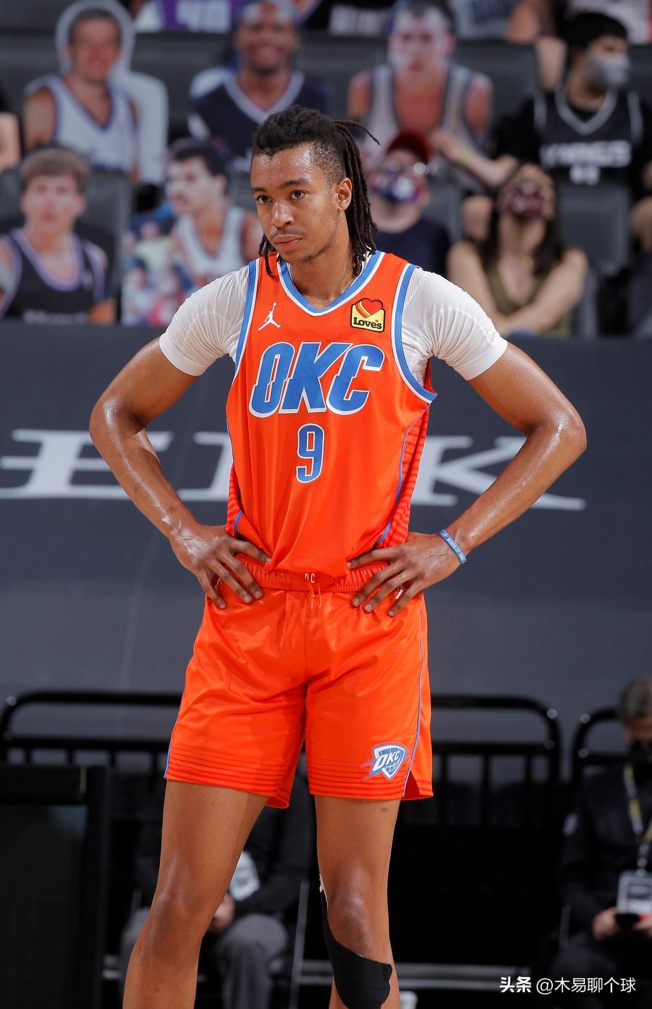 内线魔兽：摩西·布朗究竟花落谁家？
近日，有关于摩西·布朗加盟CBA球队引起舆论