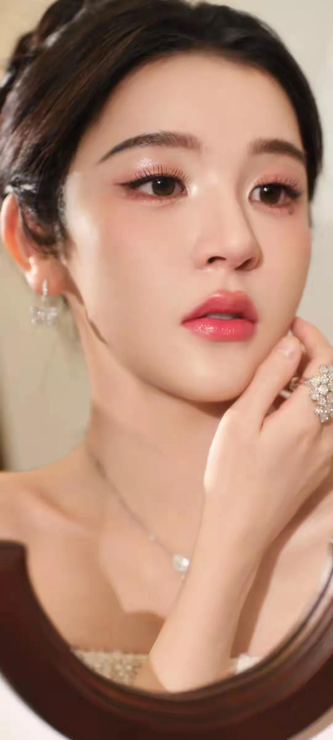 美女的魅力能有多大？你听过最悲伤却又云淡风轻的话是什么 超级迷人美女 你有想过，