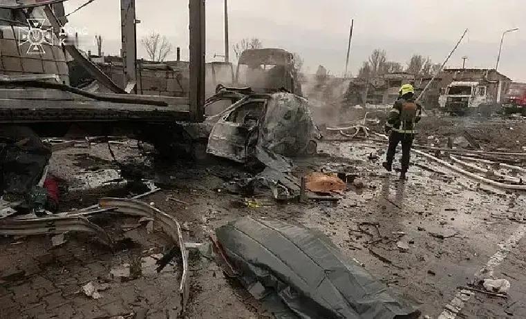 为何说特朗普又尴尬了？你没有看错，现在他又白忙活了，欧洲搞出所谓的19条，俄罗斯