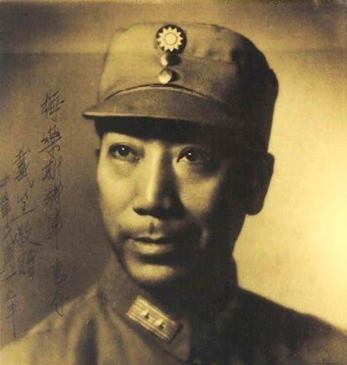 戴笠根本就没死？“诈死”欺骗蒋介石？揭秘大特务戴笠的死亡真相。戴笠死得很是突然，