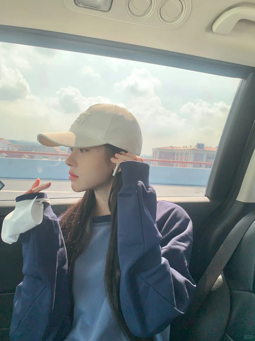 鞠婧祎|蓝天 白云 圆脑袋