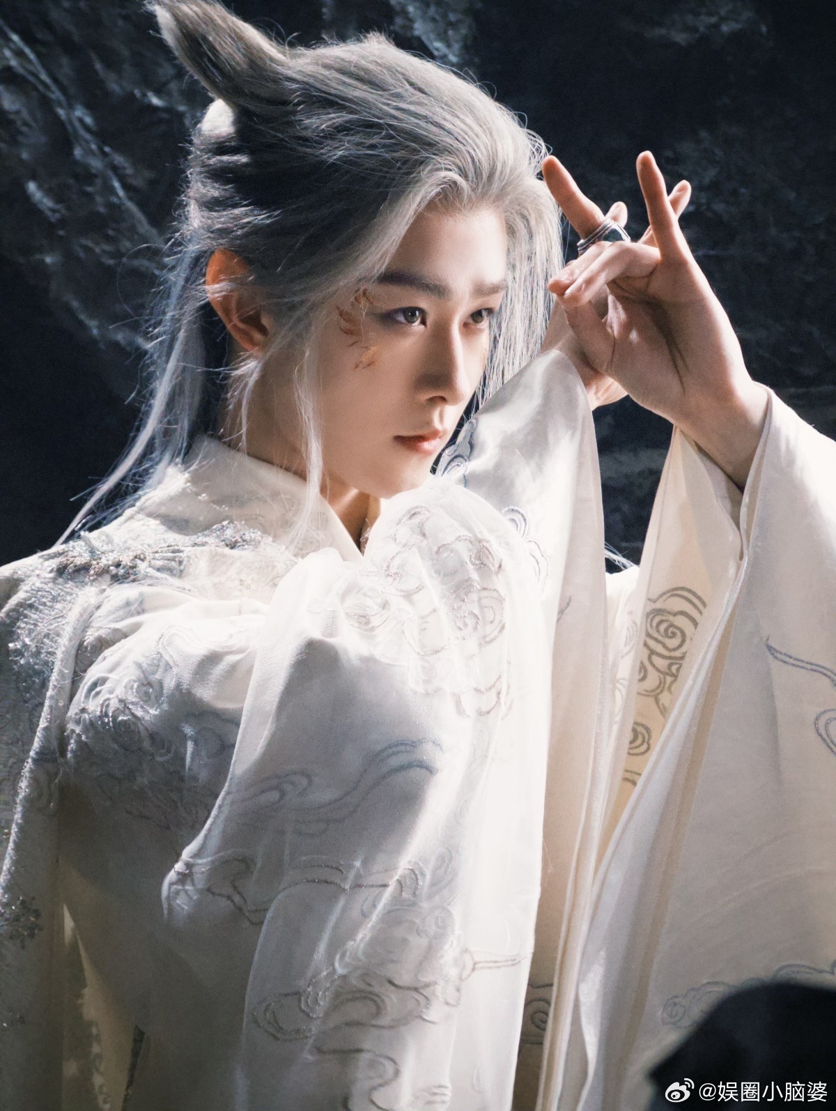 田嘉瑞演的男狐狸谁能拒绝这么乖的小狐狸！田嘉瑞演得细腻又真实，眼神里全是戏，保护