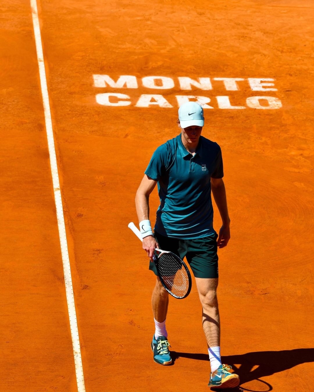 迟来的辛卡决，在蒙卡万千瞩目中上演。抛开比赛本身，能在全世界最美球场夺冠+重返世