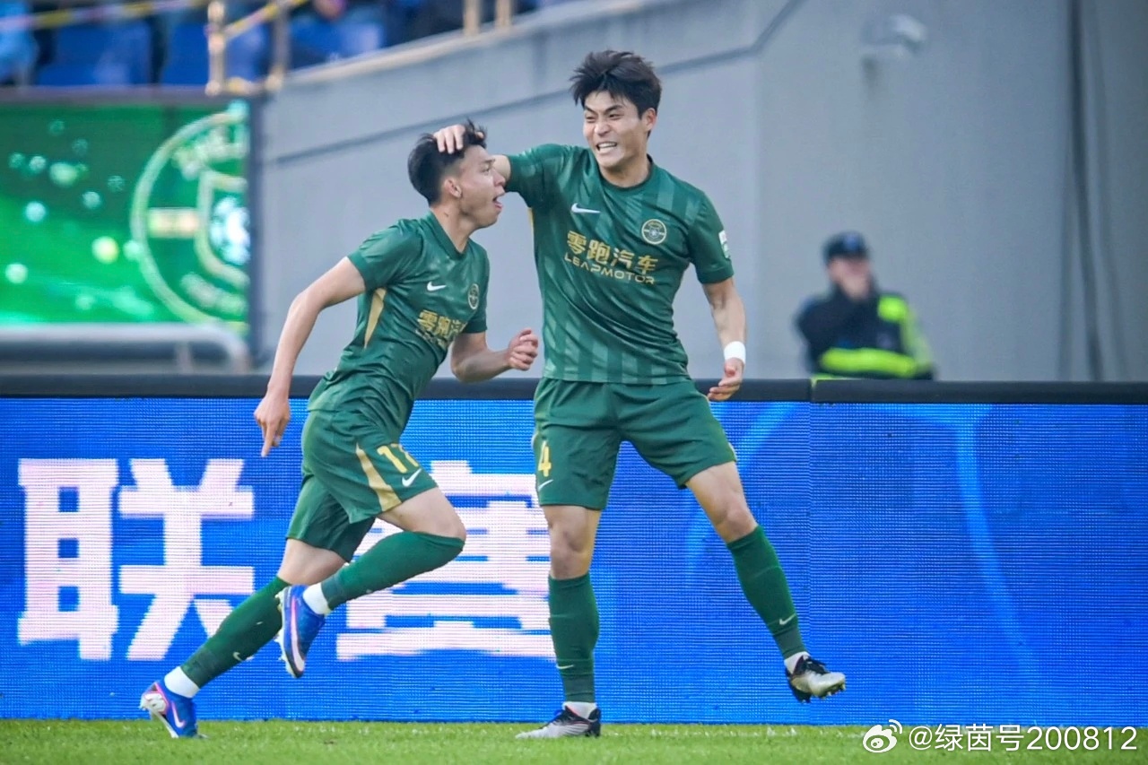 2026赛季中超第三轮:浙江4比1逆转青岛海牛 