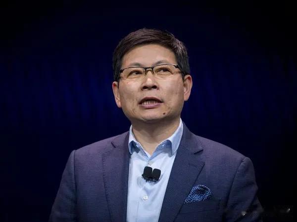 任总之前早就说过余承东不要太骄傲！奈何也不听啊，Mate60系列要搭载卫星电话的