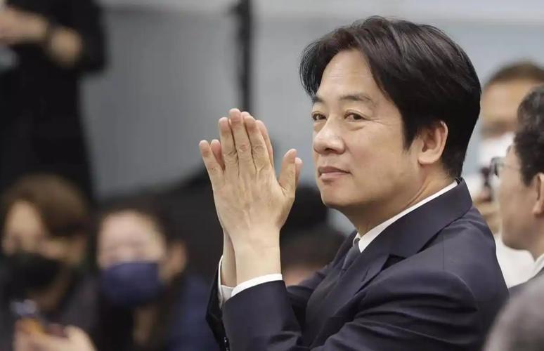 这些年，民进党当局天天把“防务自主”挂在嘴边，大肆吹嘘台军战力强悍，打造所谓“固
