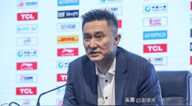 杜锋不愧是心理学博士，兵不厌诈，杨鸣失算，辽宁队为周琦回归准备过头，没料到杜锋孤