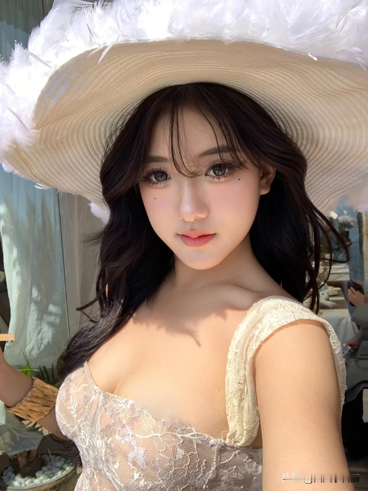 人间风月百千种
唯独你
入我眉眼
乱我平生
你心中的女神是哪位