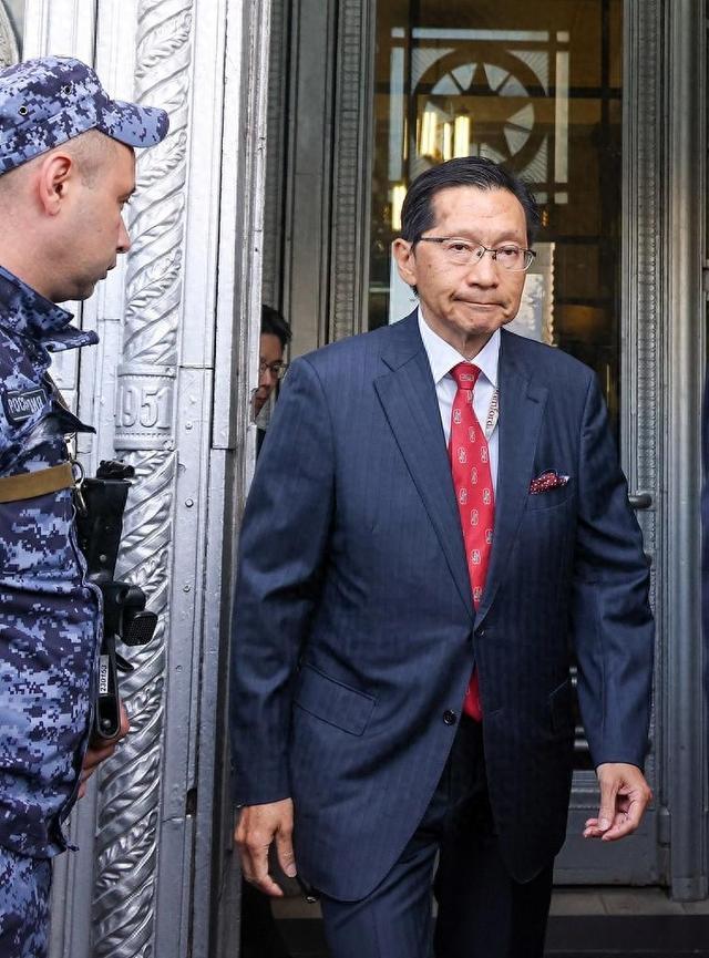 拉夫罗夫公开痛批！
日本大使躲召见，是外交耍赖还是另有盘算？
 
俄罗斯外交部8